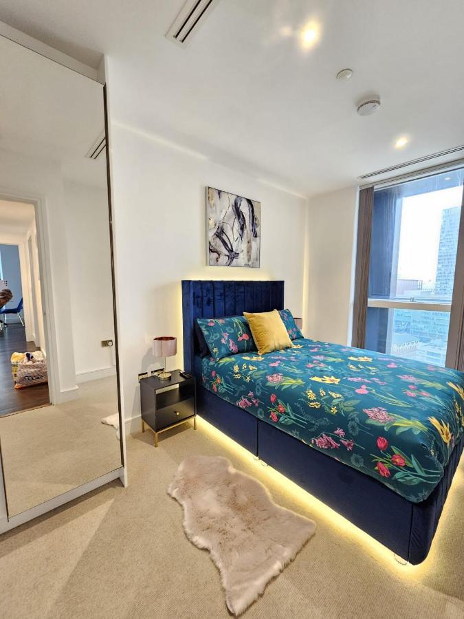 2 Bed Luxurious Apartments Canary Wharf Londýn Exteriér fotografie